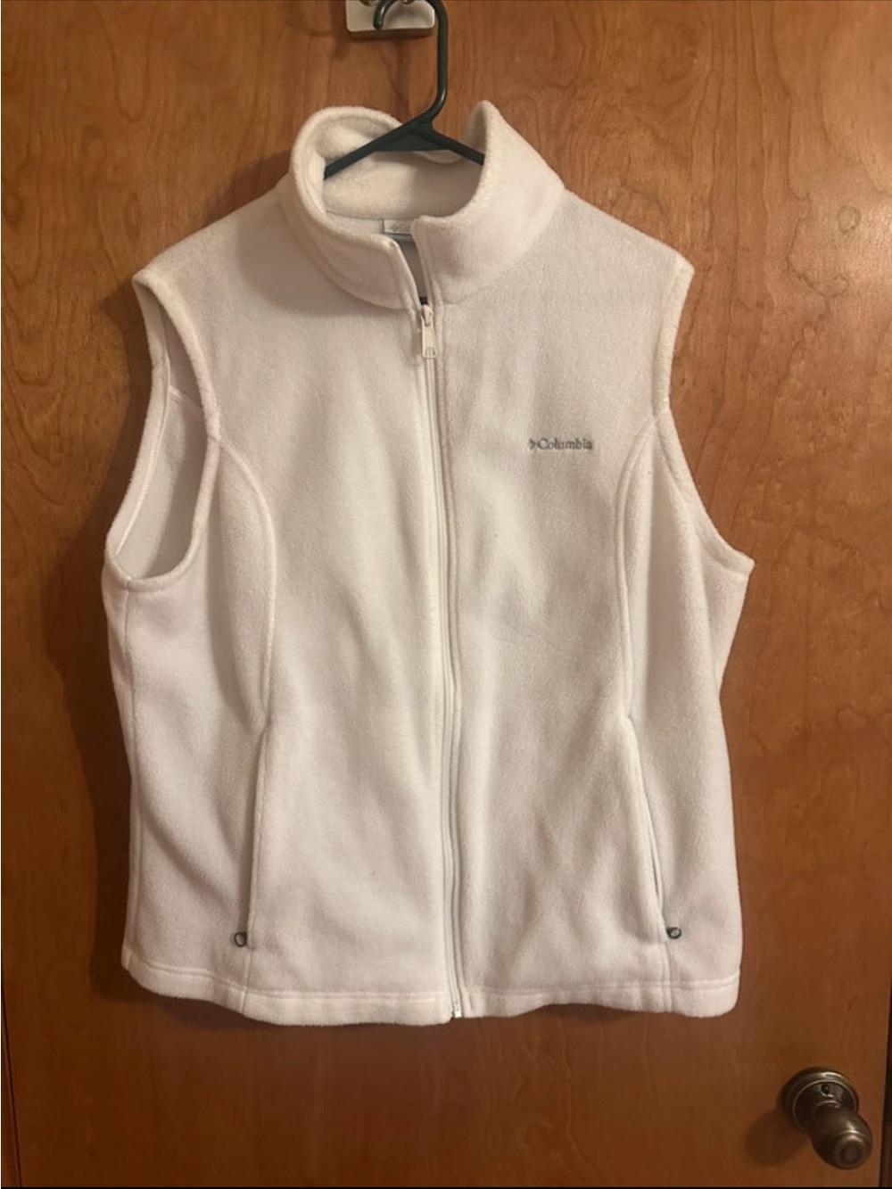 Columbia Women’s White Fleece Zip-Up Vest